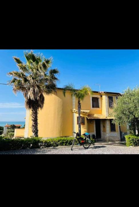 Photo of Others in Licata