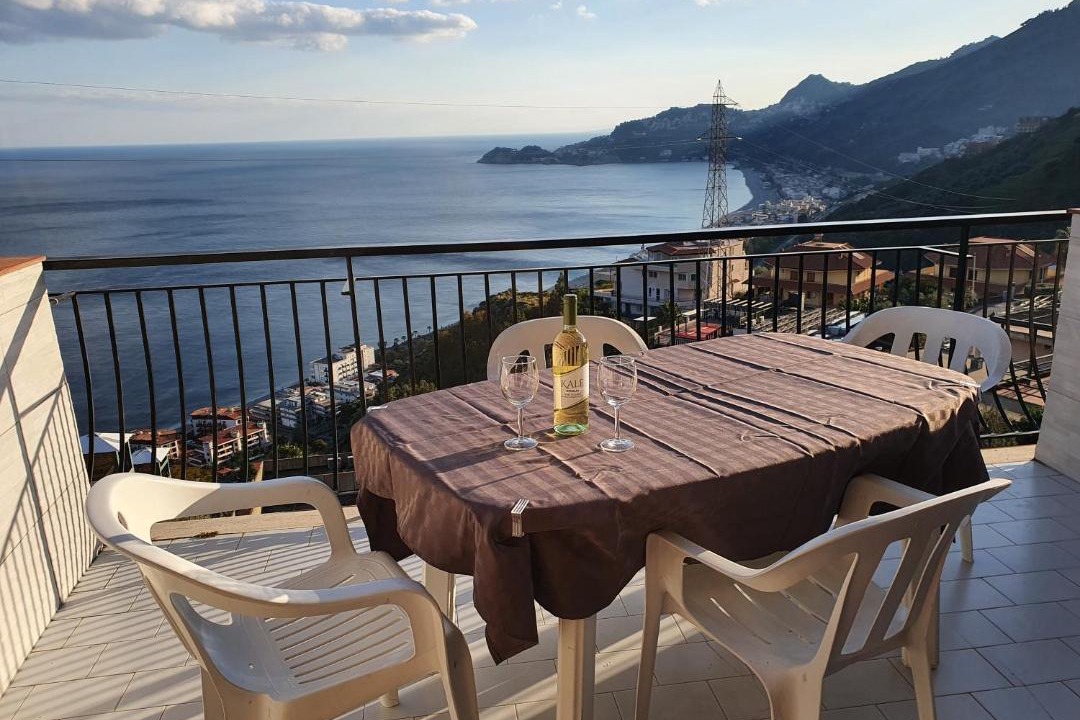 Photo of Patio Balcony in Letojanni
