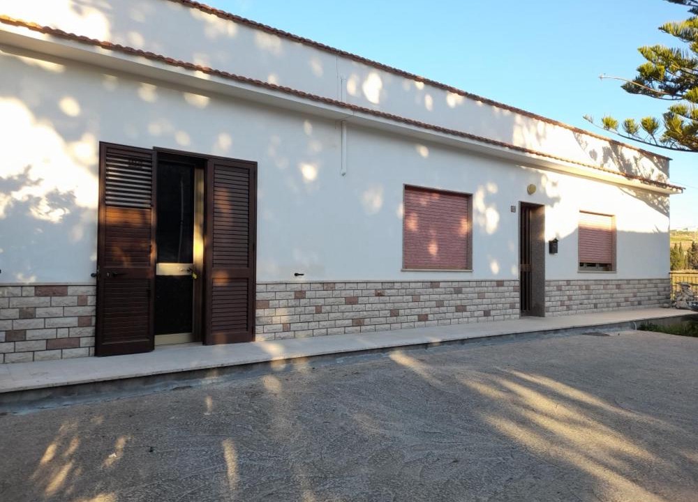 Photo of Buildings in Lentina