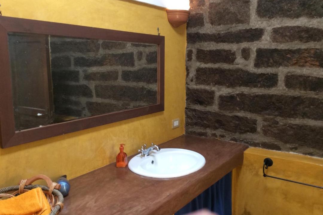Photo of Bathroom in Pantelleria