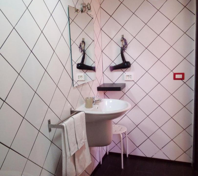 Photo of Bathroom in Ognina
