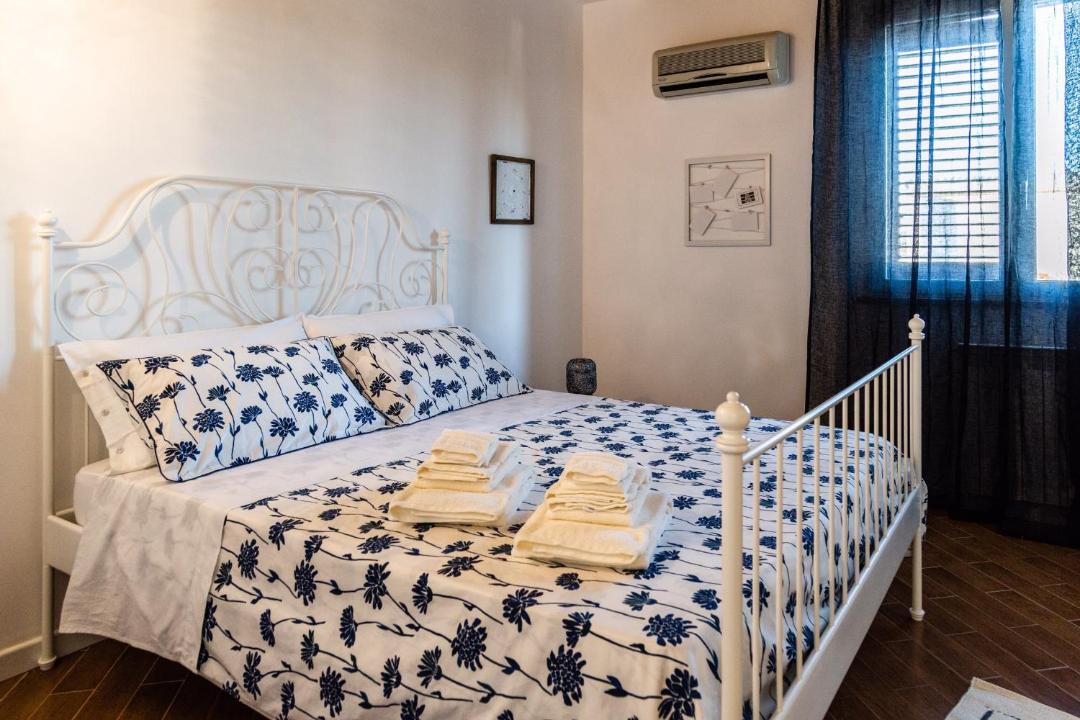 Photo of Bedroom in Carini