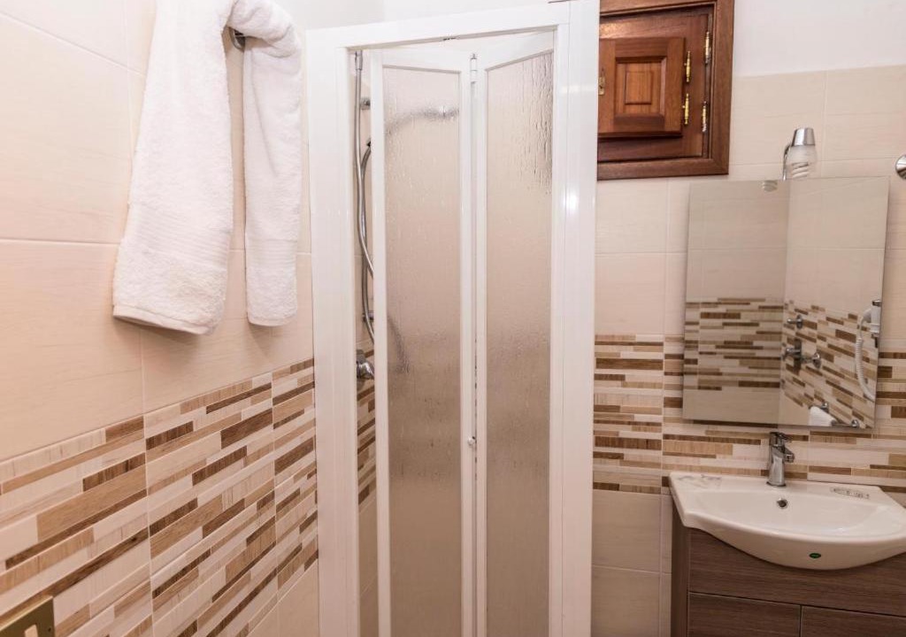 Photo of Bathroom in Macari