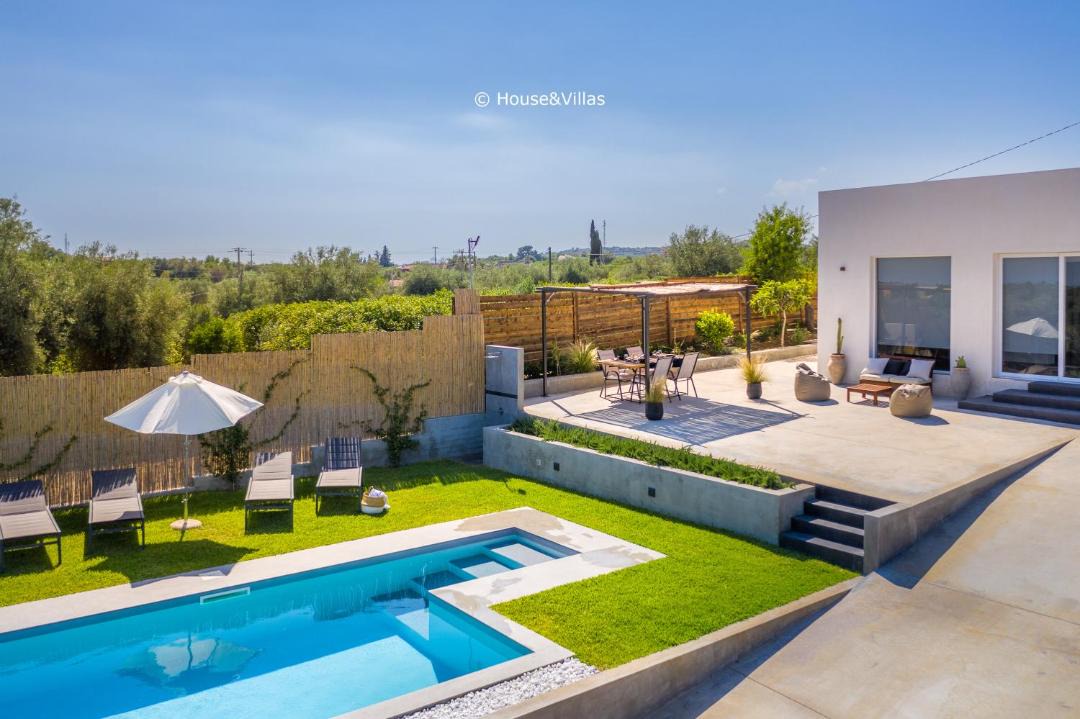 Photo of Outdoor in Avola