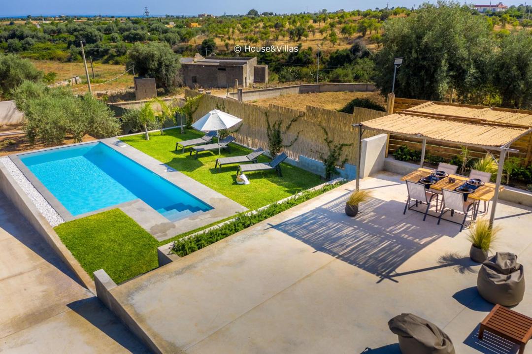 Photo of Outdoor in Avola