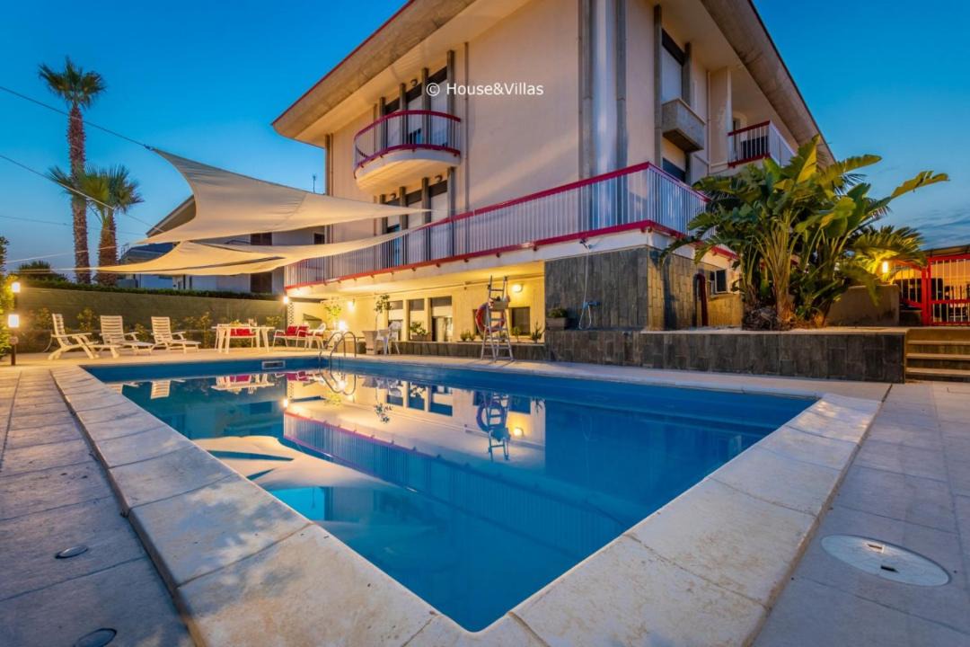 Photo of Outdoor in Avola