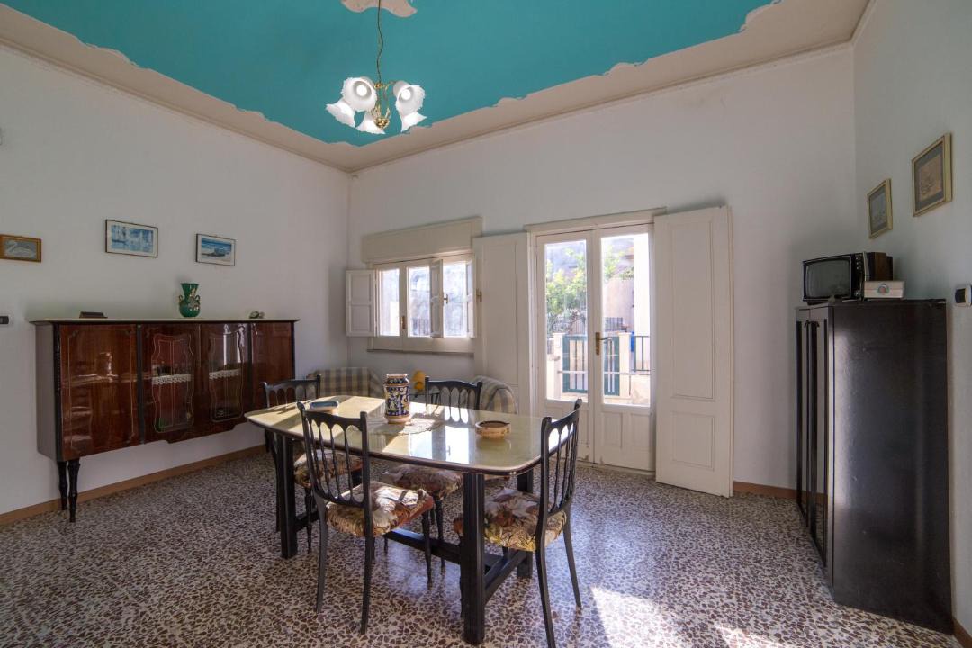 Photo of Livingroom in Cava dʼAliga