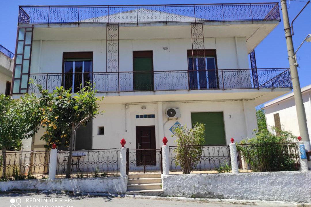 Photo of Buildings in Mongiove