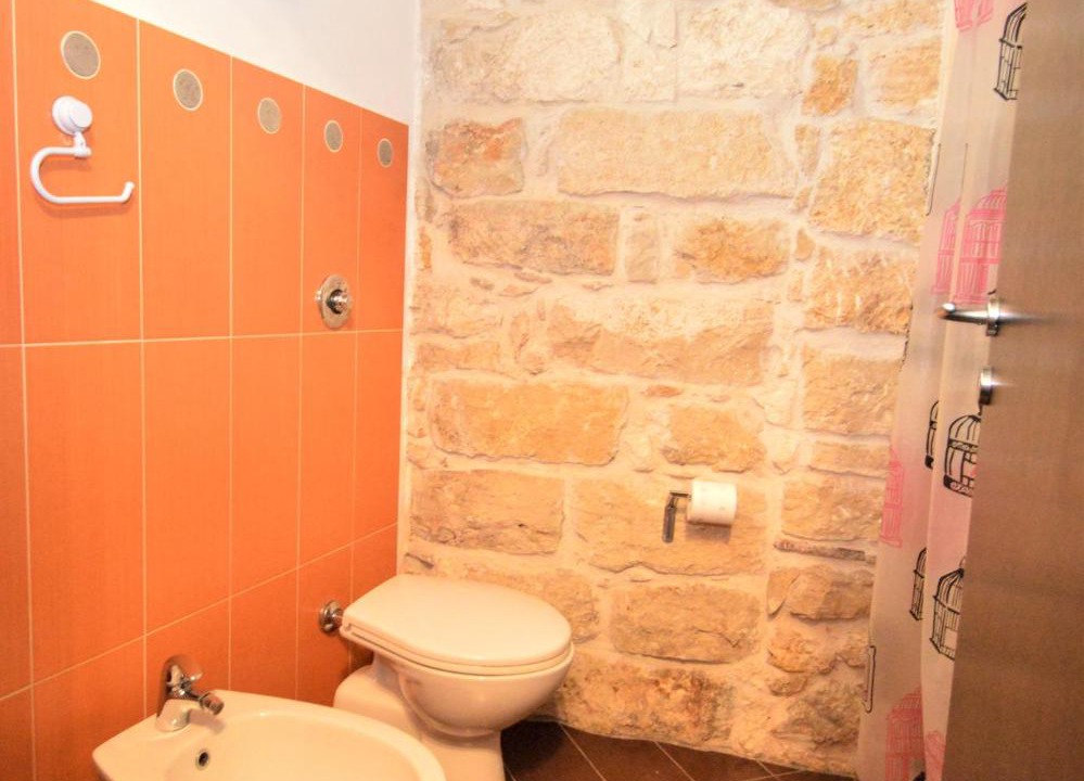Photo of Bathroom in Alcamo Historic Center