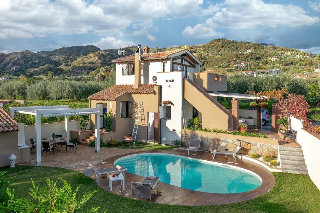 Photo of Outdoor in Mitogio
