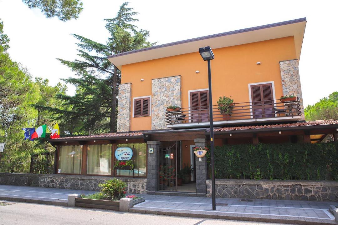 Photo of Others in Nicolosi