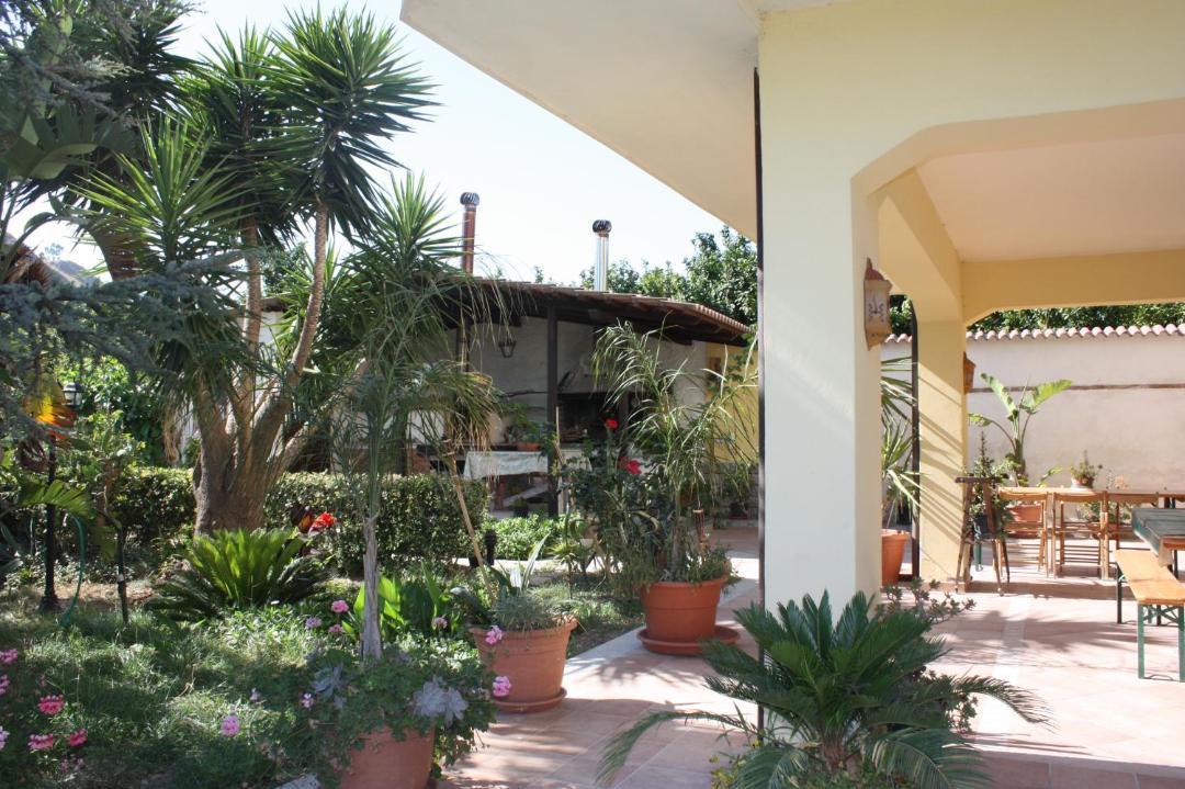 Photo of Patio Balcony in Bova Marina