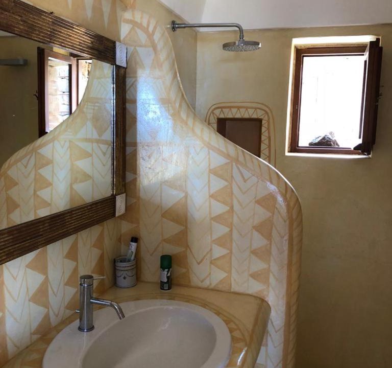 Photo of Bathroom in Pantelleria