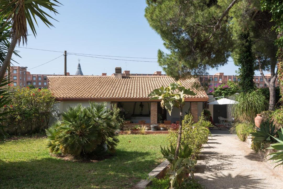 Photo of Buildings in Acradina