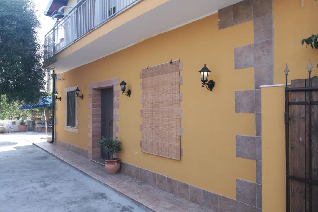 Photo of Buildings in Solarino