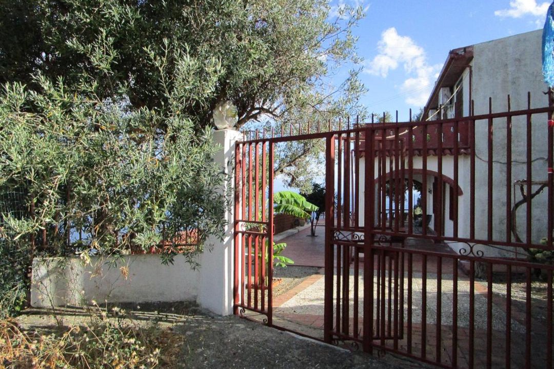 Photo of Buildings in Itala