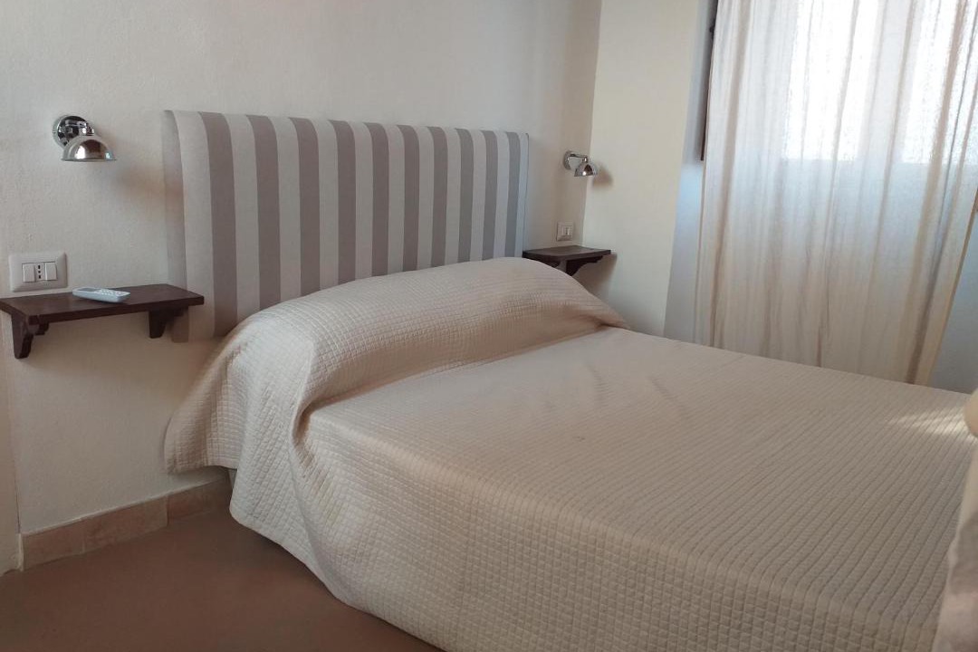 Photo of Bedroom in Naro