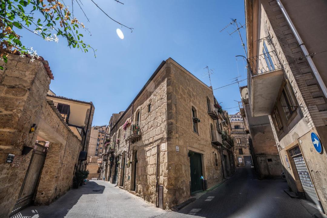 Photo of Buildings in Enna