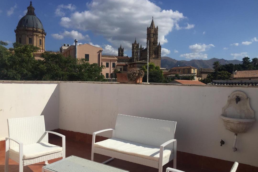 Photo of Patio Balcony in Monte di Pieta