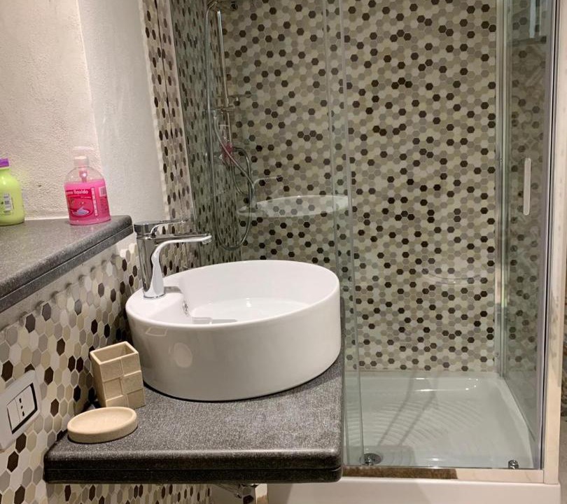 Photo of Bathroom in Palazzolo Acreide Historic Centre