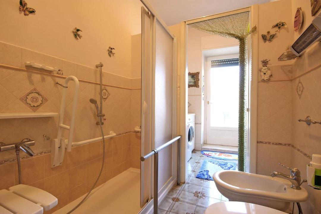 Photo of Bathroom in Chiaramonte Gulfi