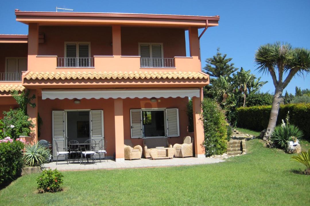 Photo of Buildings in Ricadi