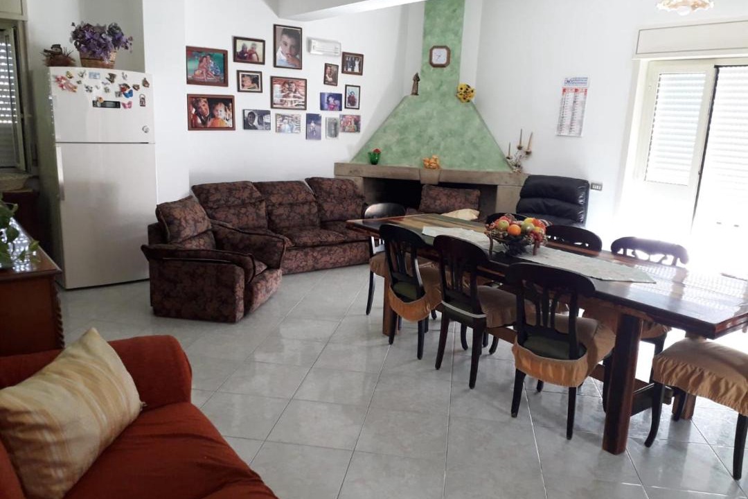 Photo of Livingroom in Barcellona Pozzo di Gotto