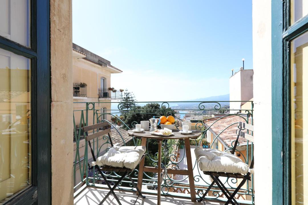 Photo of Patio Balcony in Taormina City Centre