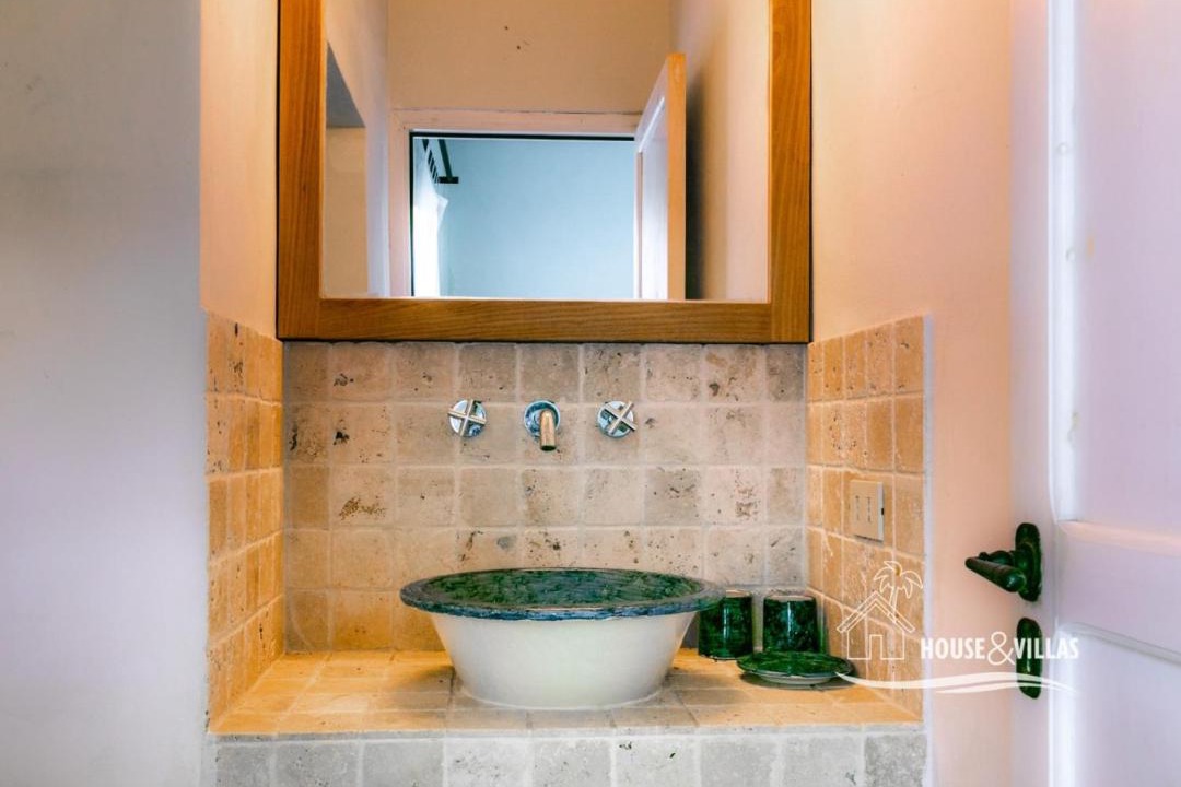Photo of Bathroom in Noto