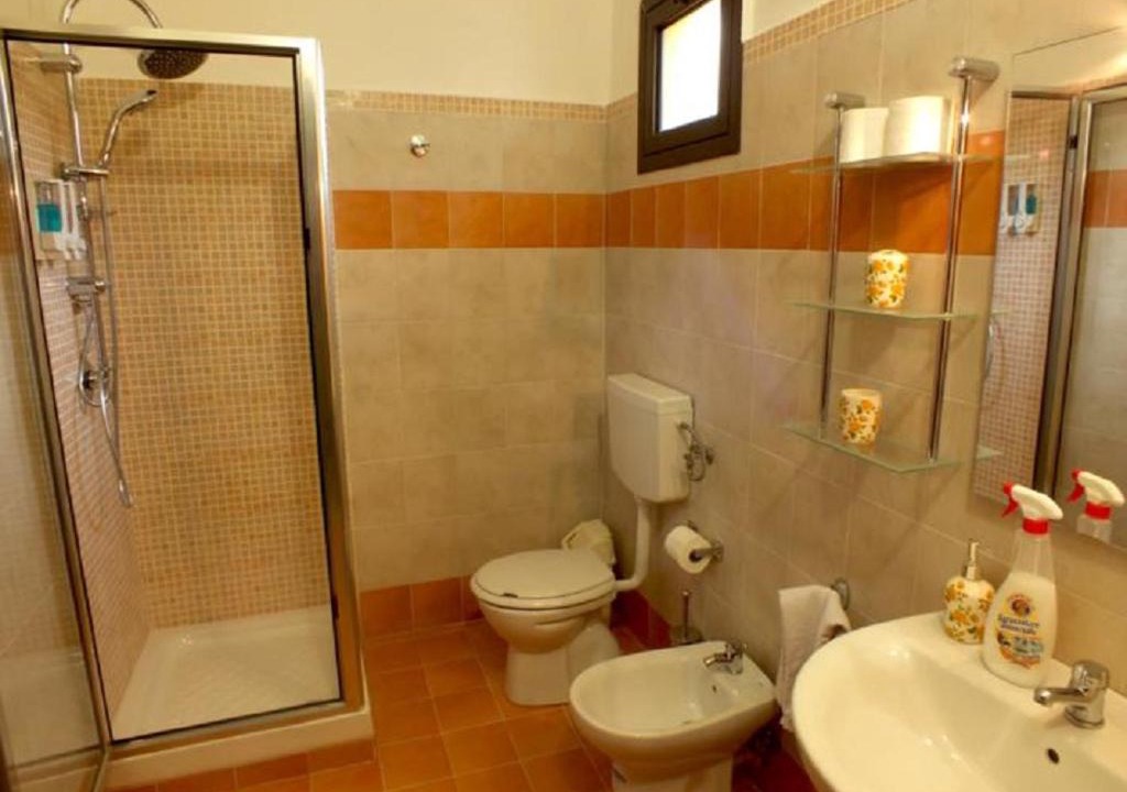 Photo of Bathroom in San Giorgio-Librino-San Giuseppe la Rena-Zia Lisa-Villaggio Sant'Agata