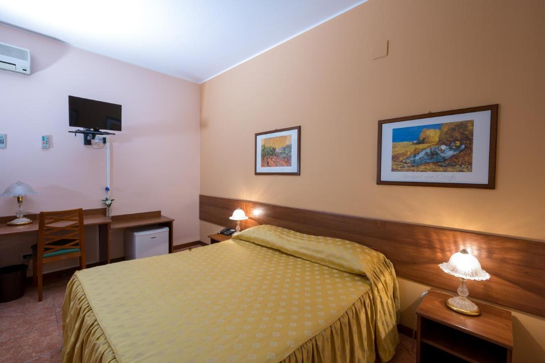 Photo of Bedroom in Motta Sant'Anastasia