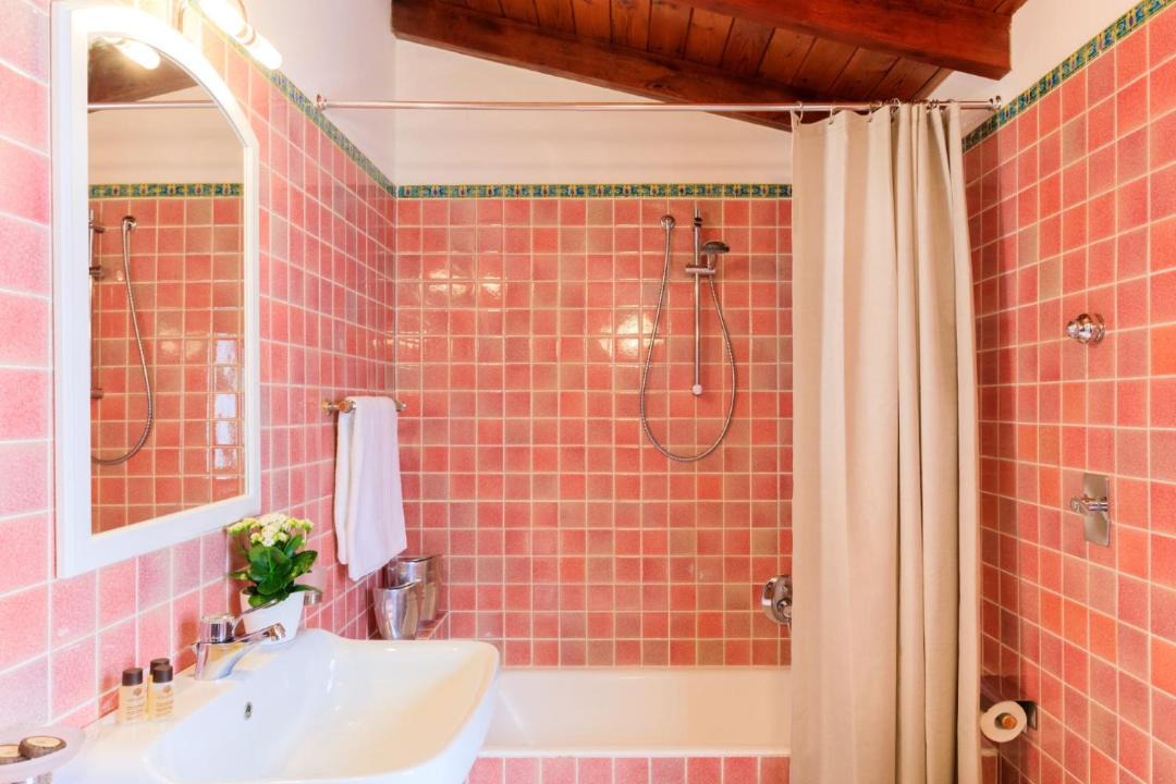 Photo of Bathroom in Carini