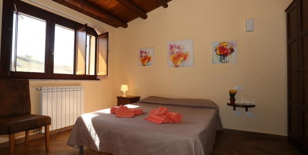 Photo of Bedroom in Lascari