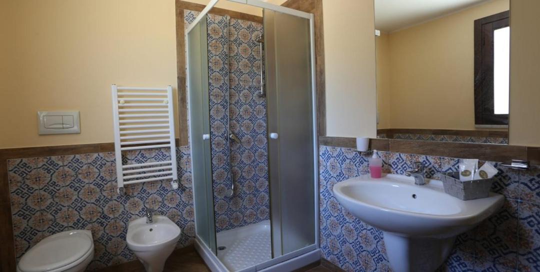 Photo of Bathroom in Lascari