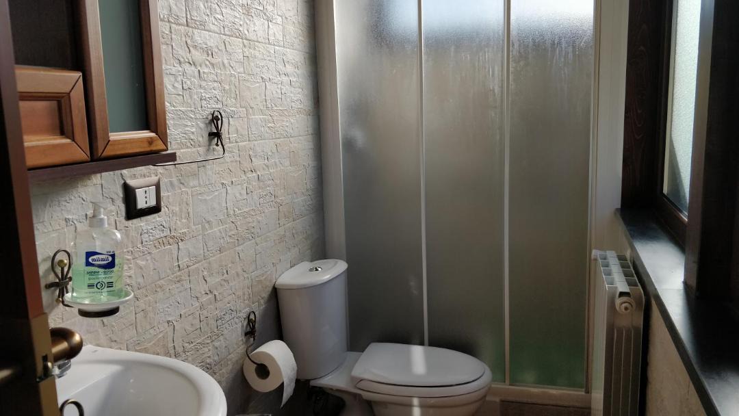 Photo of Bathroom in Rovittello