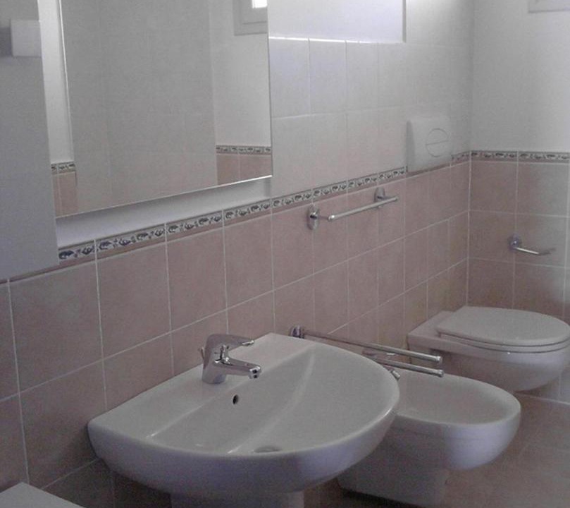 Photo of Bathroom in Avola