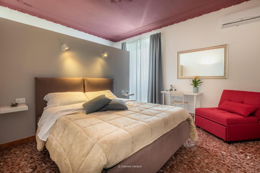 Photo of Bedroom in Noto