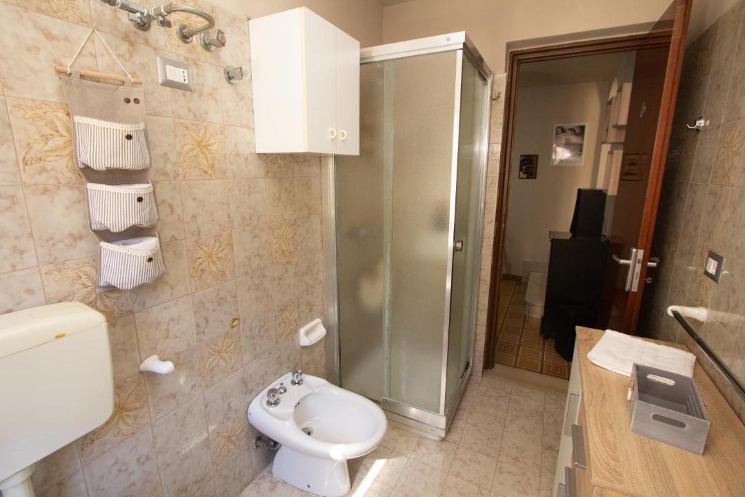 Photo of Bathroom in Avola