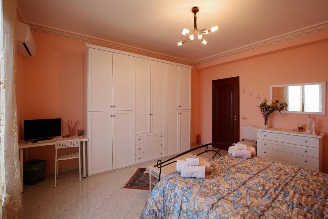 Photo of Bedroom in Zafferana Etnea