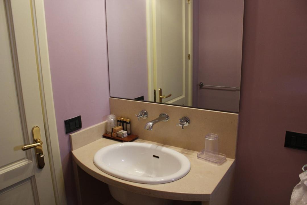 Photo of Bathroom in Ispica