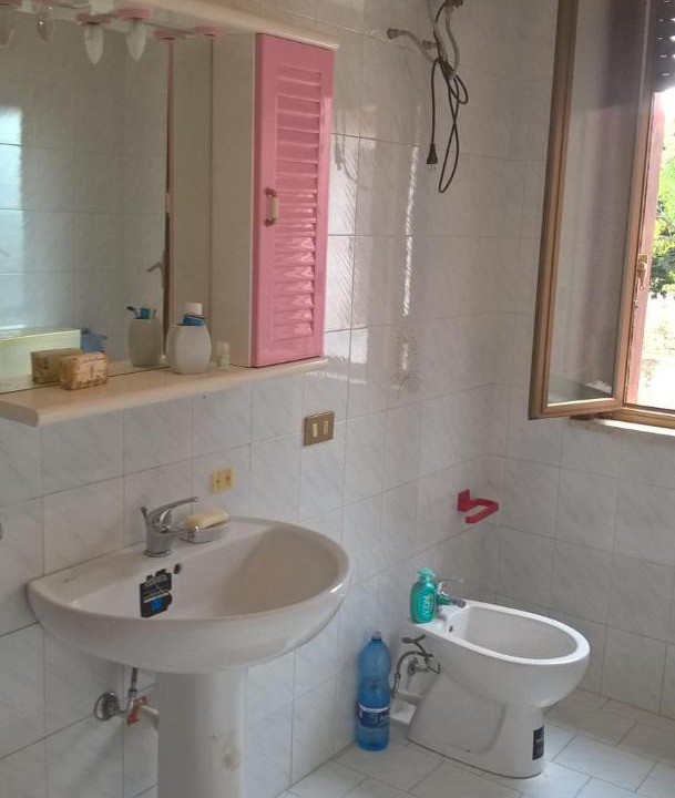 Photo of Bathroom in Carini
