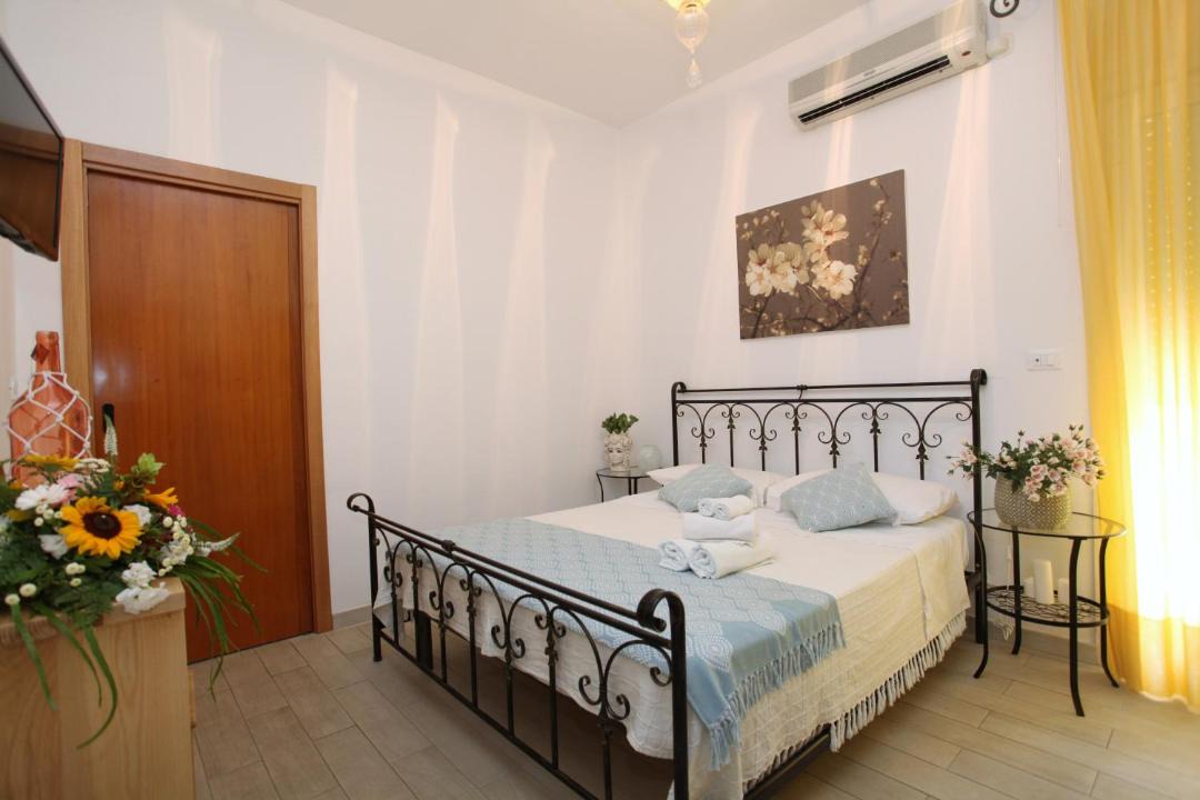 Photo of Bedroom in San Leone