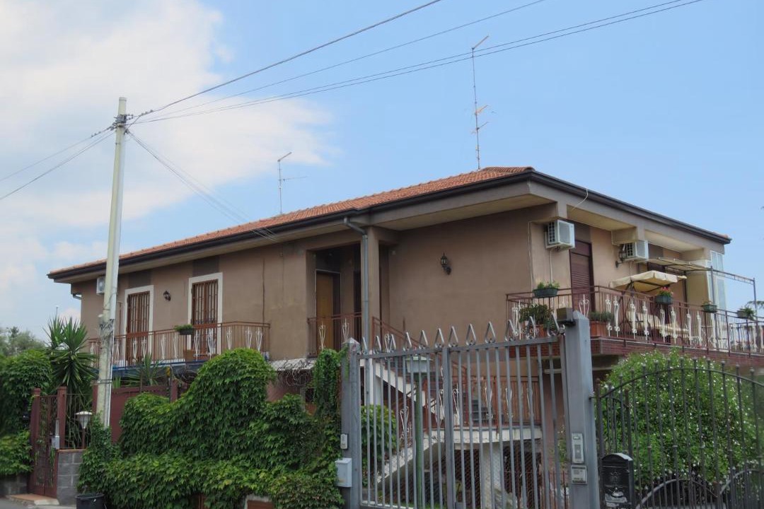 Photo of Buildings in Pedara