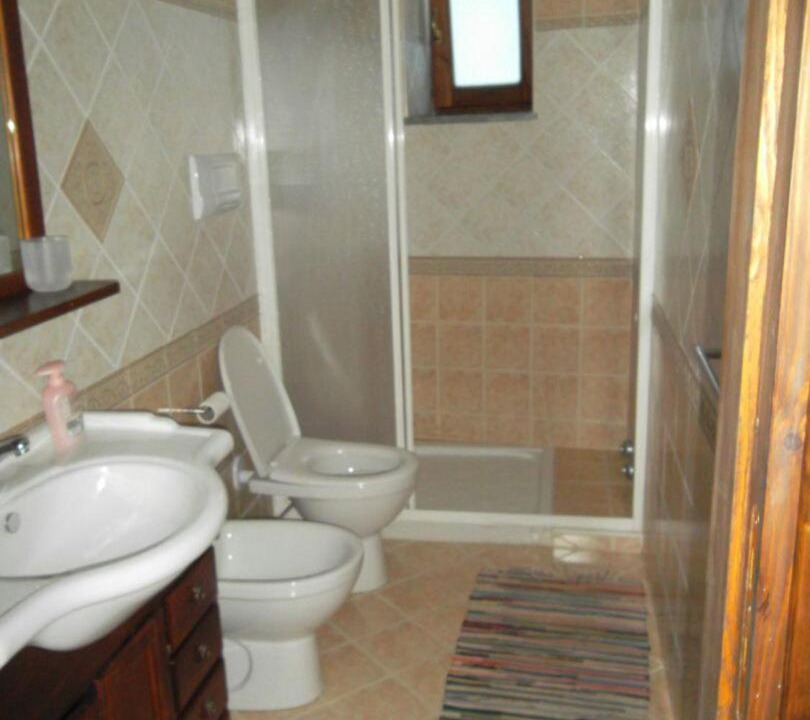 Photo of Bathroom in Lingua