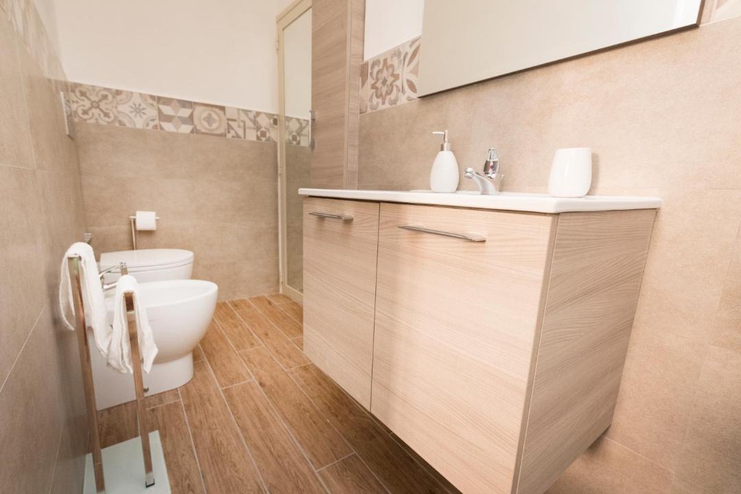Photo of Bathroom in Noto Historic Centre