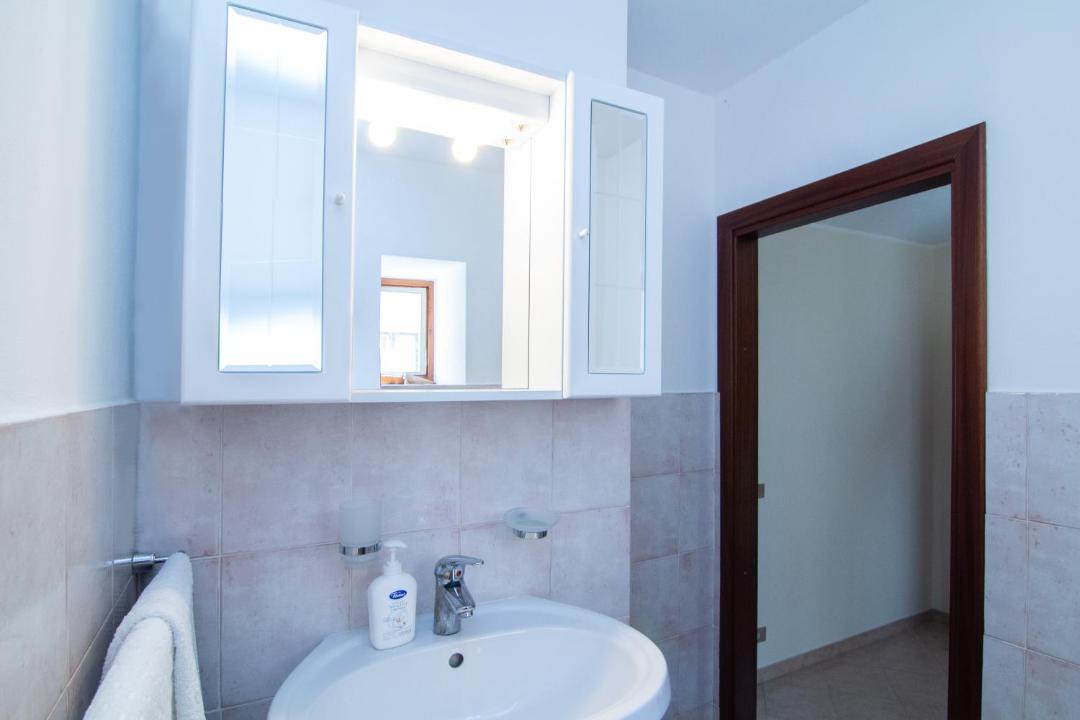 Photo of Bathroom in Palazzolo Acreide Historic Centre