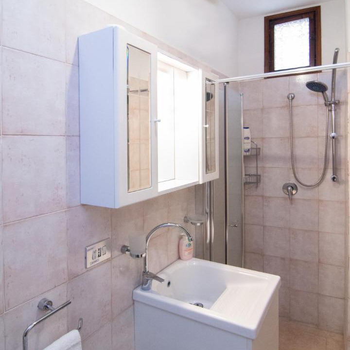 Photo of Bathroom in Palazzolo Acreide Historic Centre
