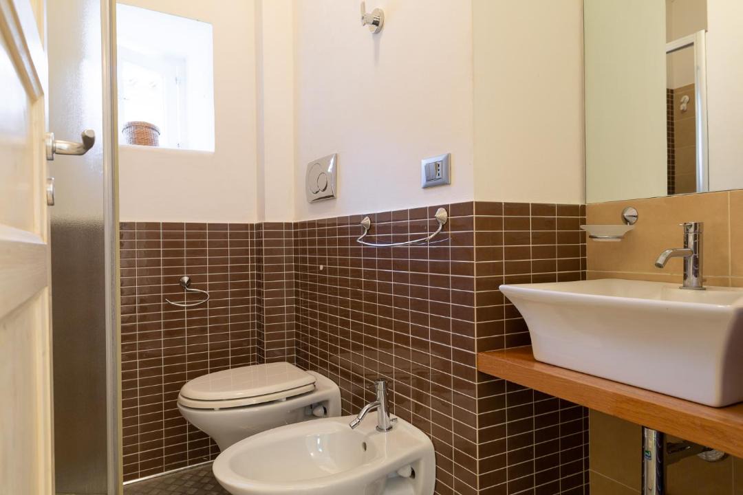 Photo of Bathroom in Noto Historic Centre