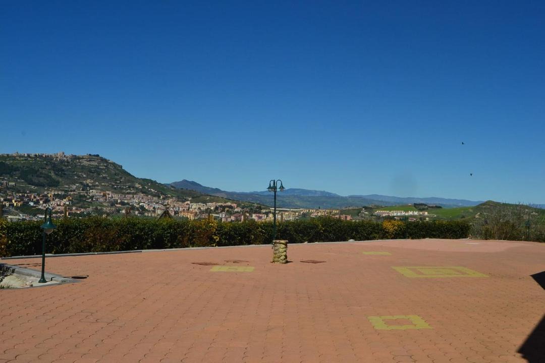Photo of Outdoor in Pergusa