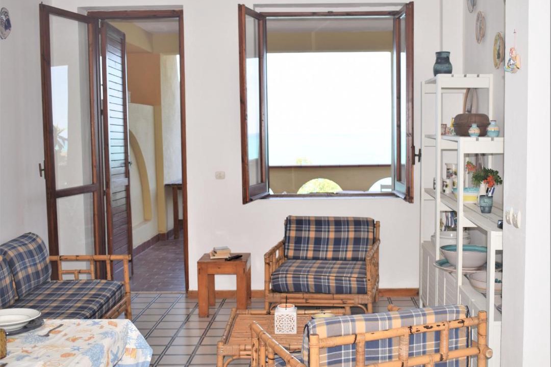 Photo of Livingroom in Costa Saracena-Castelluccio